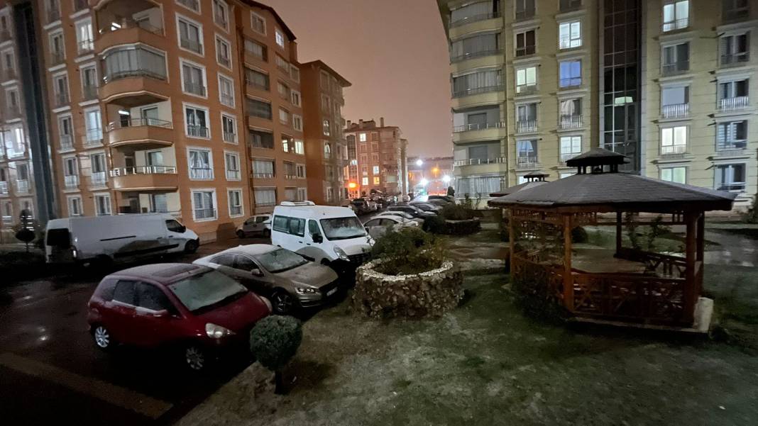 Konya'da özlenen manzara! Mevsimin ilk karı düştü 6